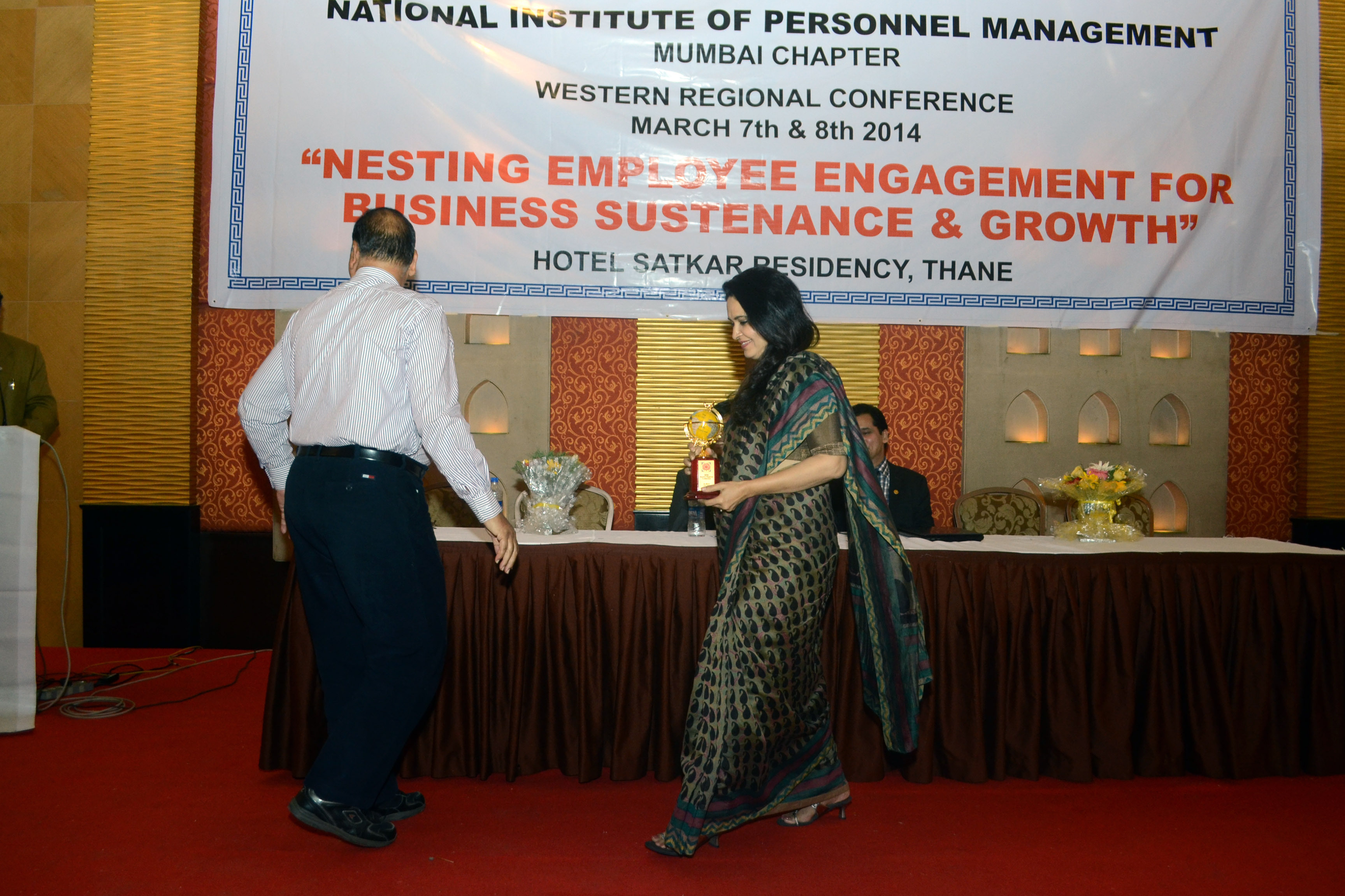 Leads the conference of Association of HR Professionals in India